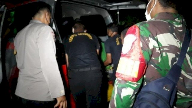 Satu Keluarga Tewas di Kamar Mandi.(F-INT)