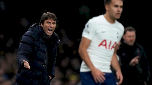 Antonio Conte frustrasi Tottenham Kalah.(F-INT).