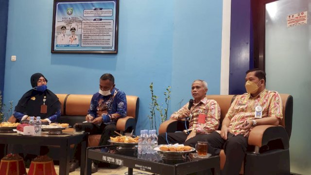 Silaturahmi dengan Awak Media, Wakil Bupati Pangkep Tak Suka Pejabat Alergi Wartawan