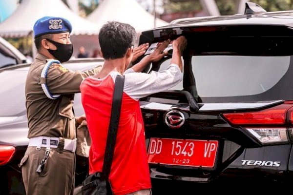 Bapenda Makassar Lakukan Cek Fisik dan Cek Pemilik Kendaraan Dinas di Karebosi