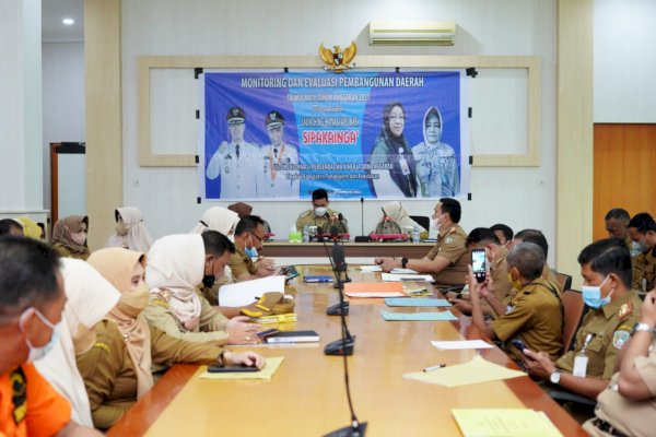 Pemkab Pangkep Monitoring Evaluasi Kinerja Pembangunan Daerah