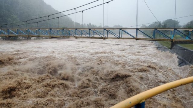 Waspada, Air di Bendungan Tabo-Tabo Pangkep Capai Ketinggian Hampir 6 Meter
