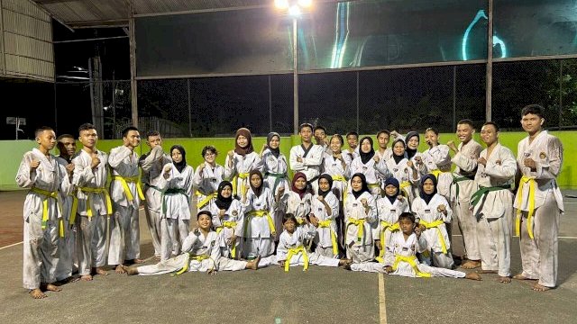 Atlet Taekwondo Ranting DPRD Makassar Ikuti Kejuaraan Open Tournament Taekwondo Gubernur Sulsel 2022