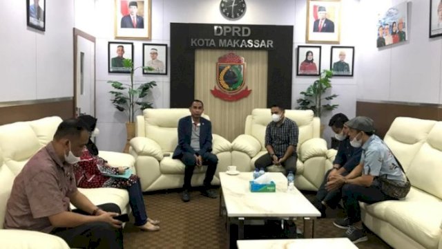 Harry Kurnia Pakambanan dari Demokrat PAW Abdi Asmara di DPRD Makassar