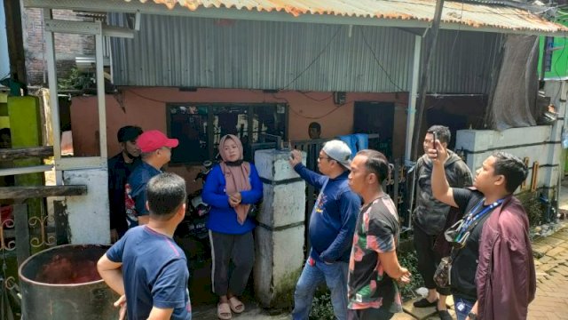 Direktur Utama Perumda Air Minum Makassar, Beni Iskandar bersama Jajaranya dengar keluhan warga.