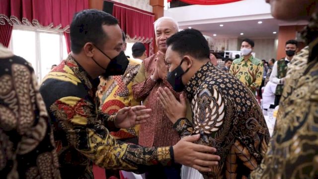 Pererat Silaturrahmi, Bupati Bantaeng Hadiri Undangan Makan Siang Gubernur Provinsi Sulawesi Selatan.