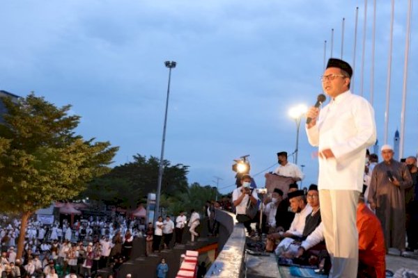 Shalat Subuh Berjamaah, Danny Pomanto Tekankan Perlunya Edukasi Agama pada Keluarga