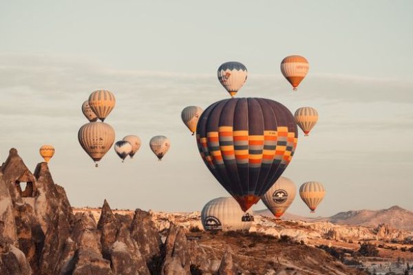 Kemenhub Ingatkan Warga Tak Terbangkan Balon Udara: Akan Ditindak Tegas Sesuai Aturan yang Berlaku