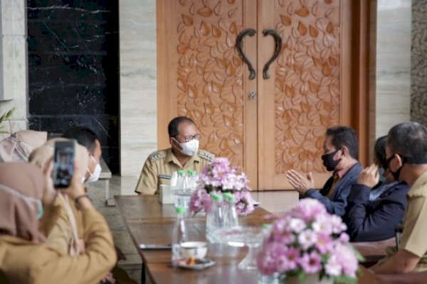 Wali Kota Instruksikan PPID Kota Makassar Siapkan Informasi Publik