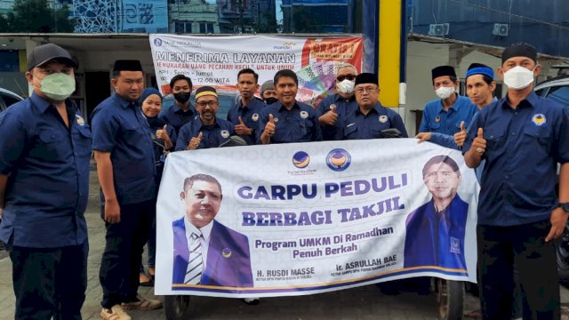 GARPU NasDem Sulsel Berbagi Kebahagiaan Ramadhan Lewat Takjil