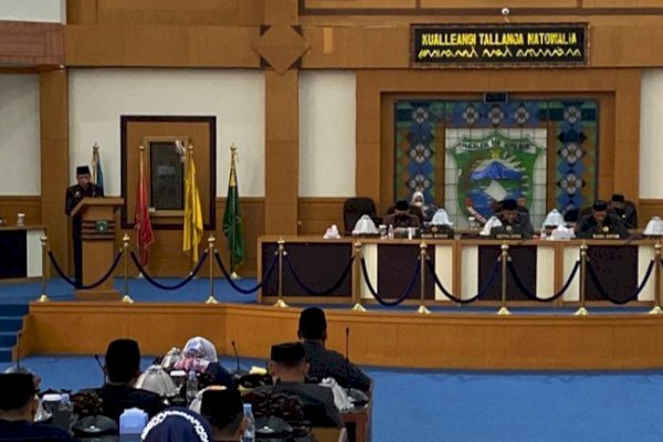 DPRD Pangkep Terima Penyerahan Dua Ranperda dari Pemkab, Salah Satunya Soal Bantuan Hukum bagi Masyarakat