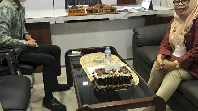 Ketua DPRD Palopo Nerhaenih Berkunjung ke DPRD Barru
