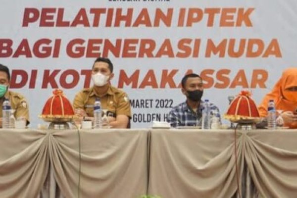 Pemuda Dilatih Iptek, Sekretaris Dispora Husni Mubarak: Anak Muda Makassar harus Melek Terhadap Media