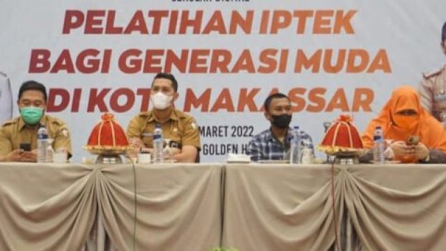 Pemuda Dilatih Iptek, Sekretaris Dispora Husni Mubarak: Anak Muda Makassar harus Melek Terhadap Media