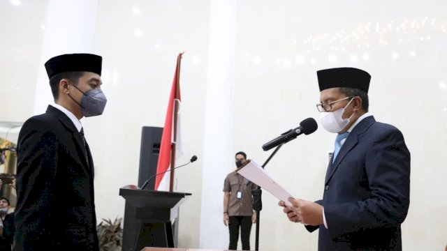 Walikota Makassar Danny Pomanto Lantik Muhammad Hatim jadi Kadis Dukcapil Makassar.