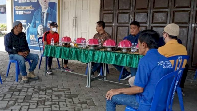 Camat Tamalanrea Bahas Penataan Pedagang dengan Anggota DPRD Makassar M Yahya