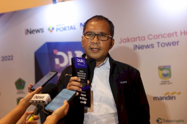 Danny Sabet Penghargaan Digital Innovation For Public Service 2022