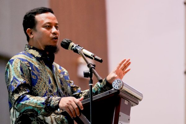 Gubernur Sulsel Instruksikan ASN dan Warga Muslim Tunaikan Zakat