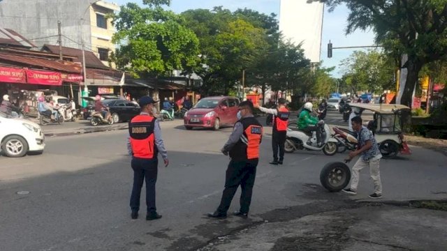 Tiap Hari, Dishub Makassar Lakukan Penertiban dan Pengawan Arus Lalulintas di Makassar.