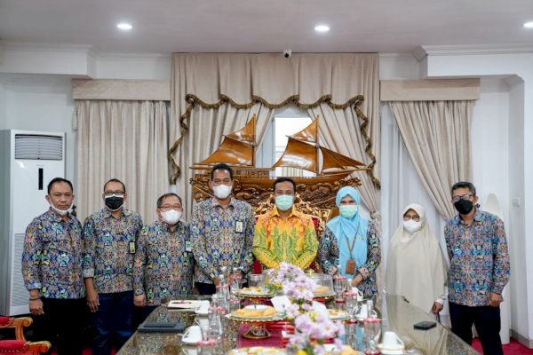 Bahas Program Nasional, Kepala Balai Lingkup Kementerian PUPR Silaturahmi Ke Gubernur Sulsel
