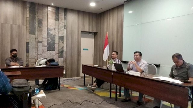 Kepala Diskominfor Makassar Mahyuddin Hadiri Rapat Koordinasi.