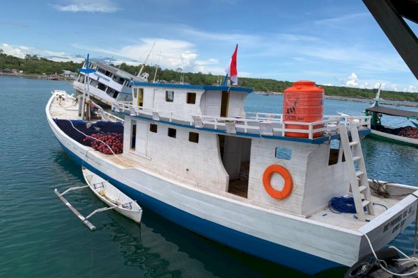 Bantuan Kapal dan Alat Tangkap untuk Nelayan di Selayar Sulsel