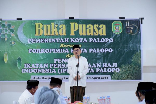 Safari Ramadan, Walikota Palopo Judas Amir Diskusi dengan Warga