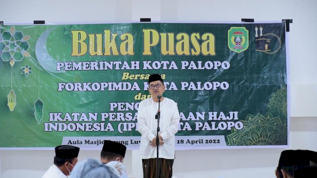 Safari Ramadan, Walikota Palopo Judas Amir Diskusi dengan Warga