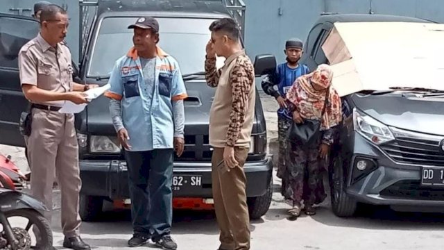 PD Parkir Makassar Raya Lakukan Pendataan Jukir di Pasar Butung.