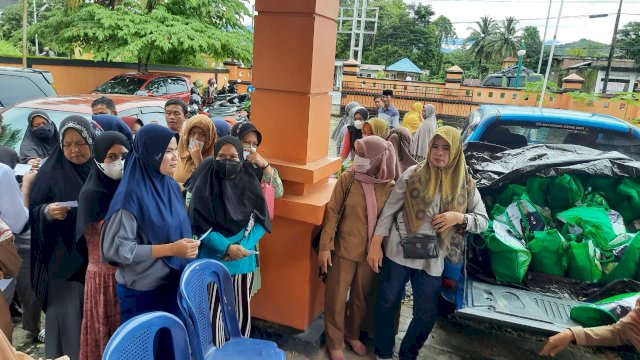 Ayo Datang, Pemkab Luwu Gelar Pasar Murah di Halaman Kantor Kecamatan Belopa Utara