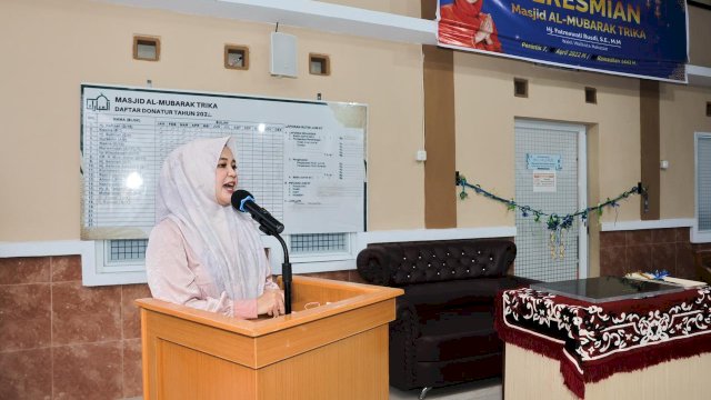 Wawali Fatmawati Rusdi, Resmikan Masjid Di Tamalanrea.