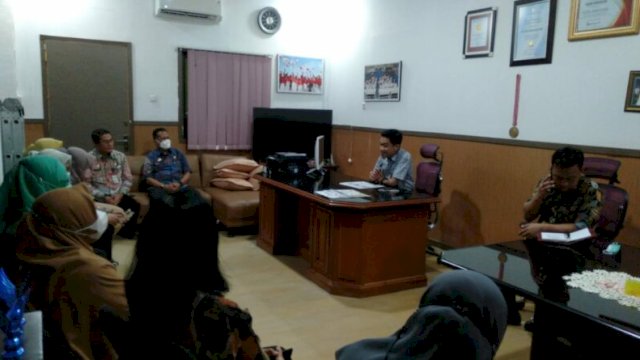 Kadis Dukcapil Makassar Muh.Hatim Gelar Rapat Perdana bersama Jajaranya.