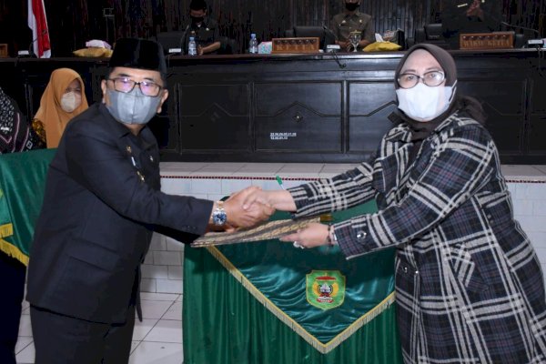 Diinisiasi Bapenda Palopo, Dua Ranperda Disahkan Jadi Perda