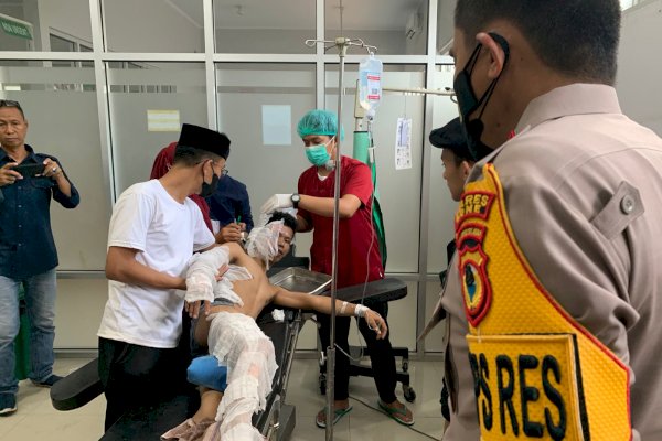 Demonstran di Bone Sulsel Terbakar, Kapolres Ardiyansyah: Kalau Aksi Tak Usah Bakar Ban