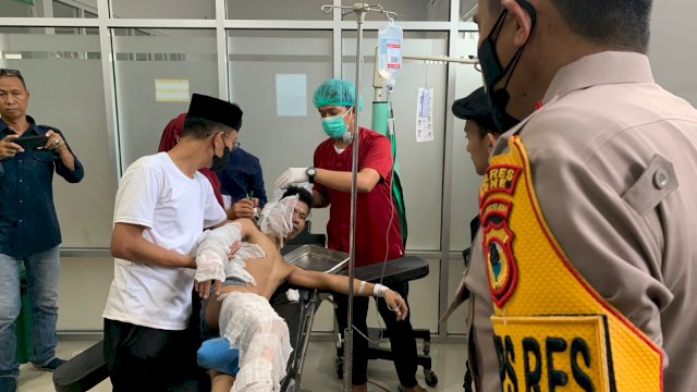 Demonstran di Bone Sulsel Terbakar, Kapolres Ardiyansyah: Kalau Aksi Tak Usah Bakar Ban