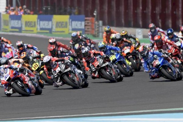 Aleix Espargaro Juara MotoGP Argentina, Podium Pertama Aprilia