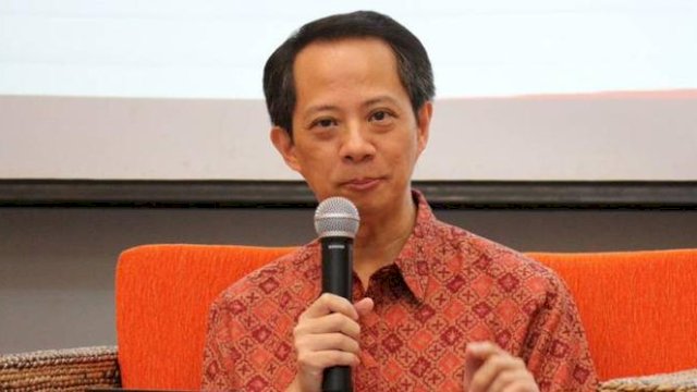 Ghafur Akbar Dharmaputra, meninggal dunia.