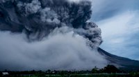 Gunung Semeru Puluhan Kali Erupsi, Masyarakat Diminta Waspada