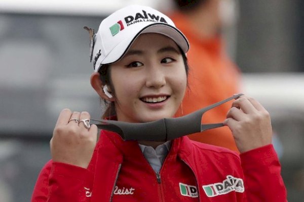 Jokowi Izinkan Warga Tak Pakai Masker di Luar Ruangan, IDI: Idealnya Kebijakan ini Dilakukan Bulan Depan