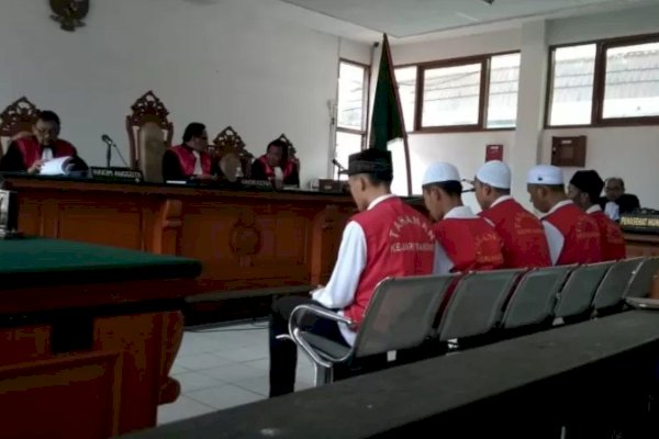 Kejagung Larang Terdakwa Pakai Atribut Keagamaan, Ahmad Sahroni: Saya juga Muak Agama Selalu Dijadikan Tameng