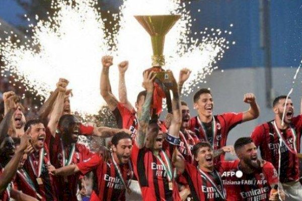 Akhiri Penantian 11 Tahun, AC Milan Akhirnya Raih Scudetto, Stefano Pioli: Para Pemain Sangat Fenomenal