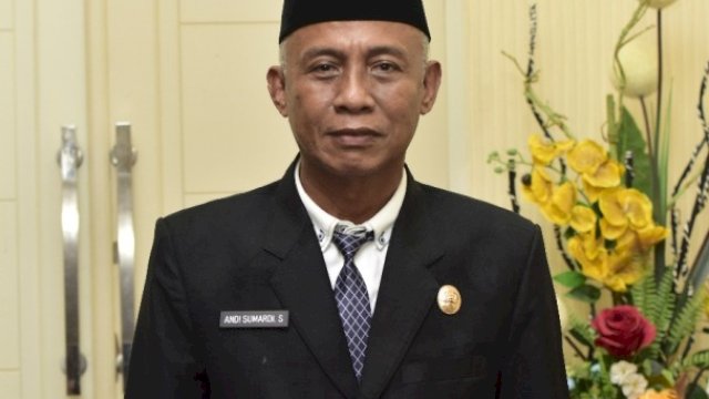 H Sumardi Sulaeman.