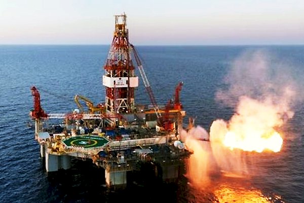 Rusia Dapat Sanksi Baru dari Uni Eropa, Penghentian Impor Pasokan Minyak Mentah