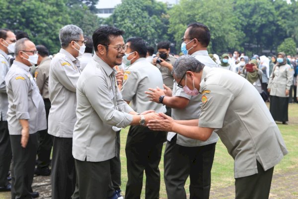 Hari Pertama Kerja, Mentan SYL Ajak Pegawai Lebih Semangat