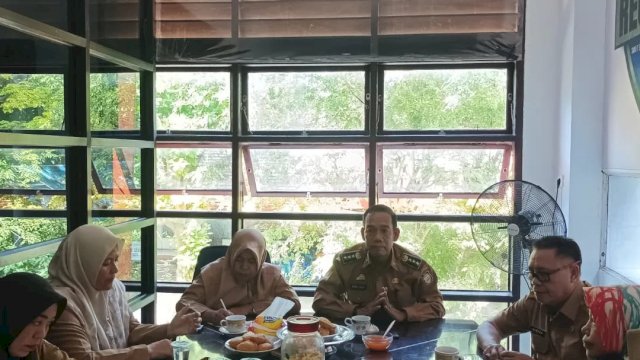 Camat Ramli Lallo Pimpin Langsung Rapat Koordinasi Pertama Pasca Lebaran, Ini yang Disampaikan