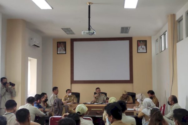 Rapat Jelang HUT ke-20, Sekda Firmanza: Jadikan Kota Palopo jadi Kebanggan Kita Bersama