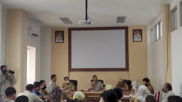 Rapat Jelang HUT ke-20, Sekda Firmanza: Jadikan Kota Palopo jadi Kebanggan Kita Bersama