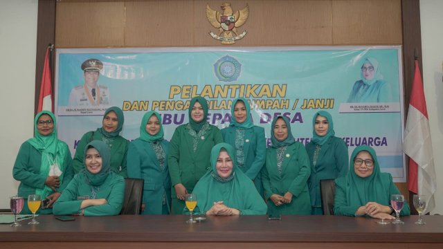 Pelantikan Ketua TP PKK Desa Se Kabupaten Luwu, Hayarna Basmin Minta Perkuat Sinergitas Berantas Stunting