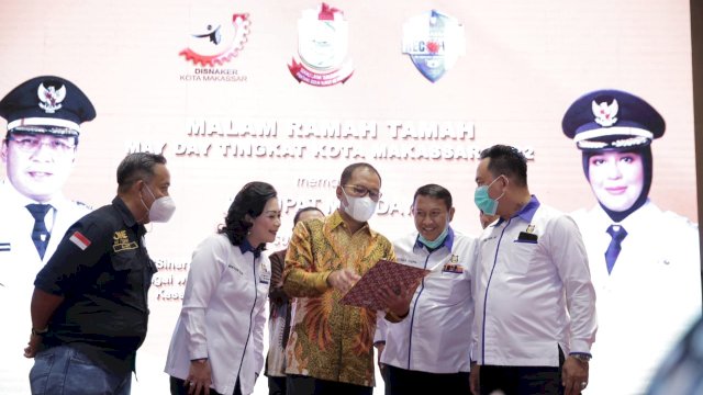 Danny Dorong Tripartit Bangun Ekonomi Makassar.