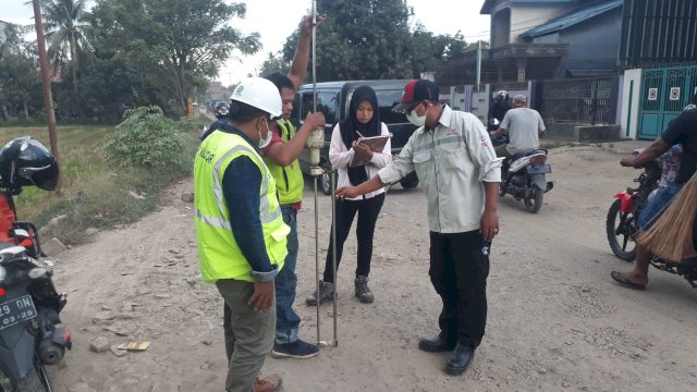 Masuki Tahap Penghamparan Lapis Pondasi dan Uji Mutu, Ruas Pinrang – Rappang Mulai Dikerjakan